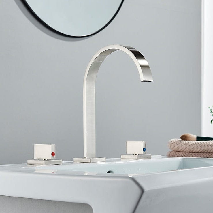 Kraan badkamer wastafel minimalistisch uitlopende handvatten - Zilver - Messing h9e7894aa52d3426e9de8212202363409a 11e487d6 fa35 48b3 baac af50df6343e0