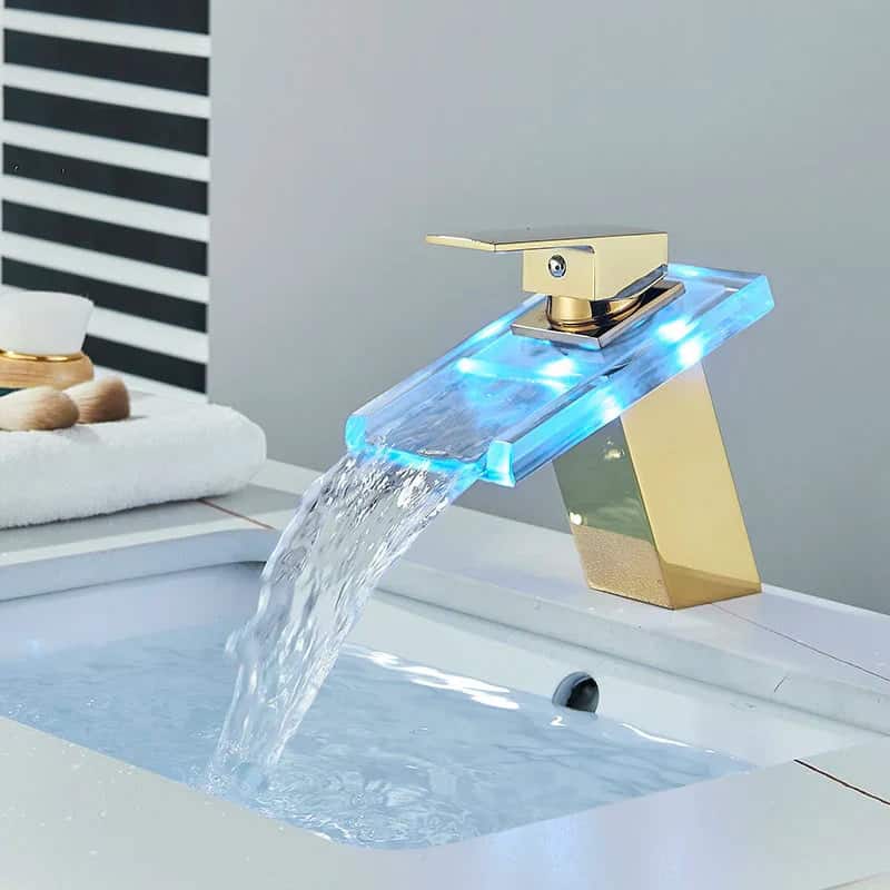 Kraan badkamer wastafel waterval met licht - Goud - Messing sdf544e9b43a04ba2bad8a365a8a03cb9u 23ef6bdd e6fa 4da4 ad17 e4d73d01d353